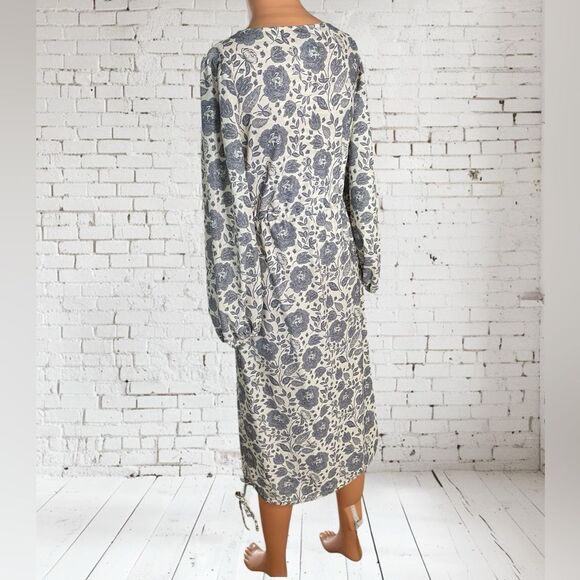 Dainty Jewels Medium Elegant Blue Floral Long Sleeve Dress - Picture 5 of 10